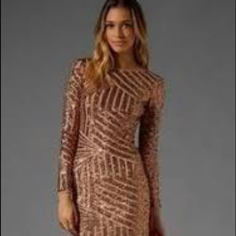 Like New! Forever 21 Gold Sequin Scalloped Hem Dress - 3/4 Sleeve, Zip Back, XS